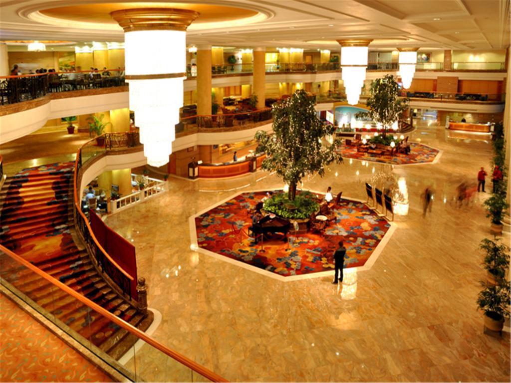 Regency Hotel שנטאו מראה חיצוני תמונה
