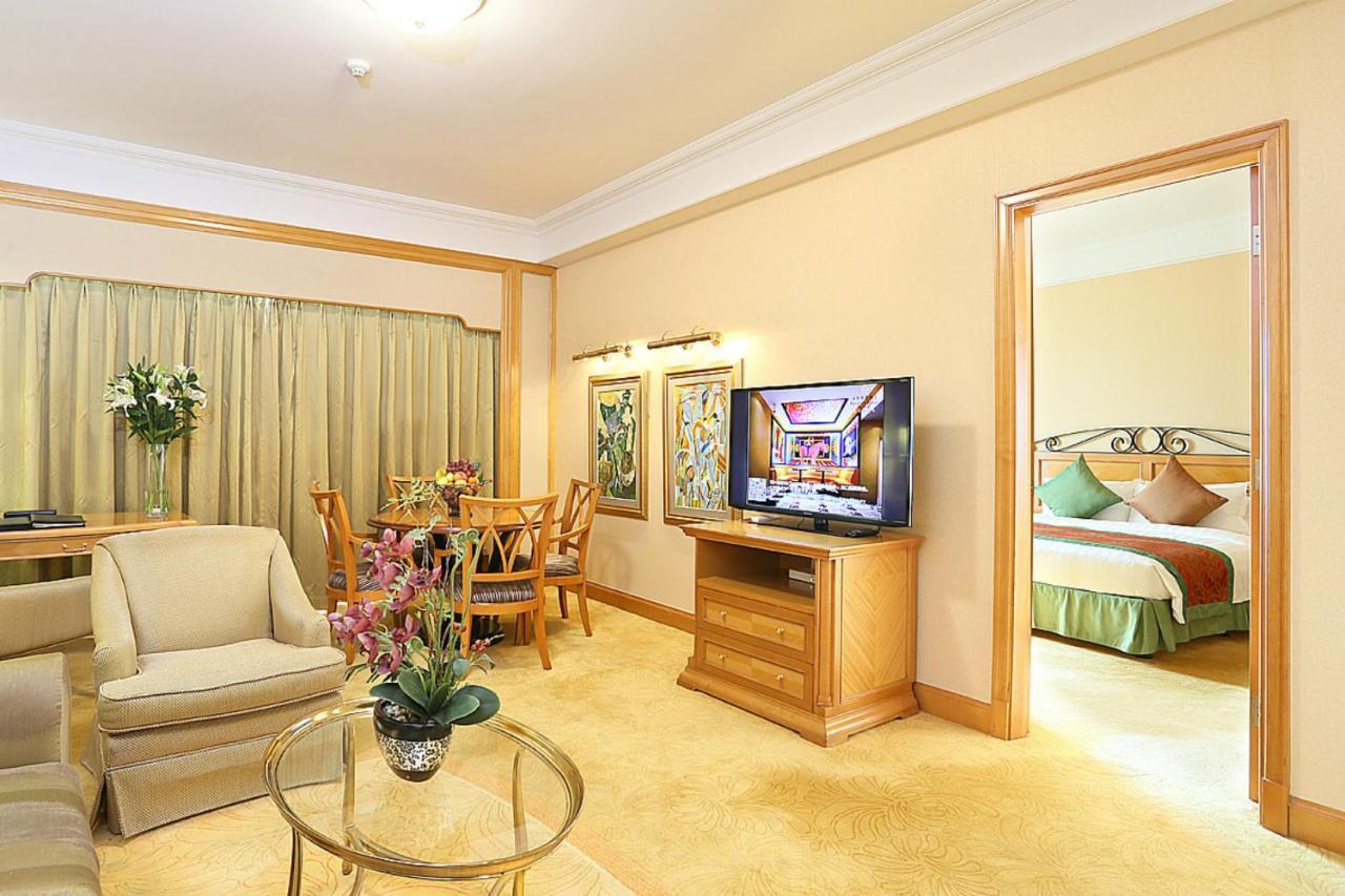 Regency Hotel שנטאו מראה חיצוני תמונה